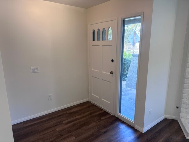 Building Photo - 2106 Crespi Ln Rental