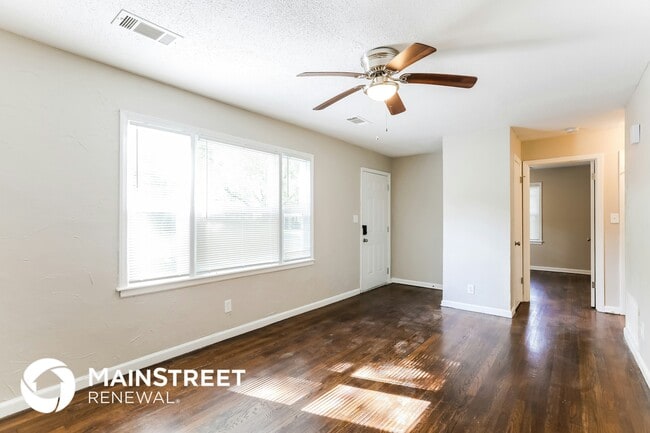 Photo - 8906 Richards Dr