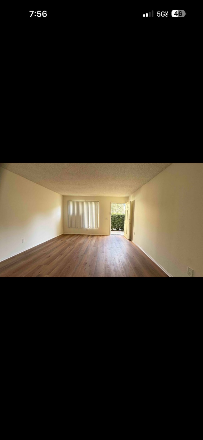 Photo - 10065 De Soto Ave