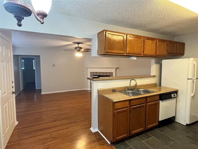 Photo - 9113 Japonica Ct Unit A