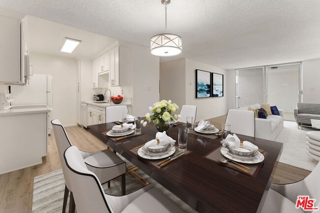 Photo - 1114 12th St Unit 206