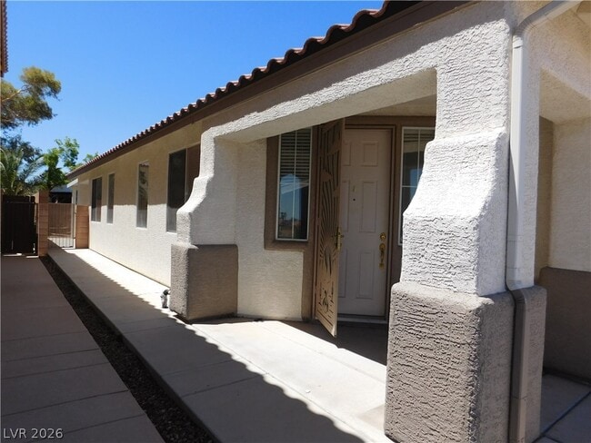 Photo - 7595 Paso Robles Ave