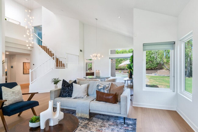 Photo - 403 Cypress Point Dr