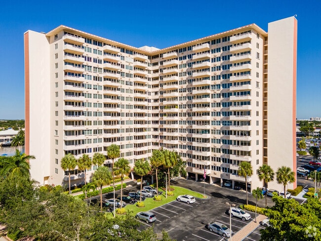 Photo - Coral Ridge Towers