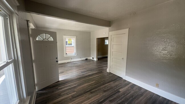 Photo - Charming 3-Bedroom Home in Peaceful West Toledo