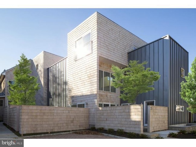 Building Photo - 11 Greenview Ave Rental