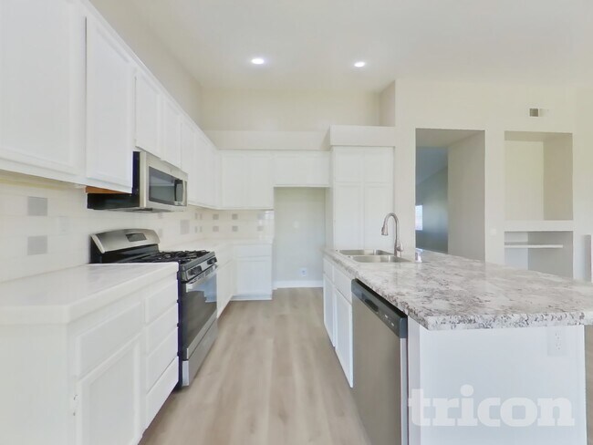 Photo - 1346 Woodvale Dr