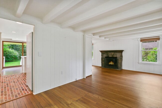Photo - 27 Seeley Rd