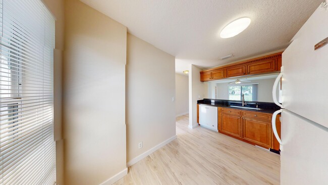 Photo - 62 Plumage Ln