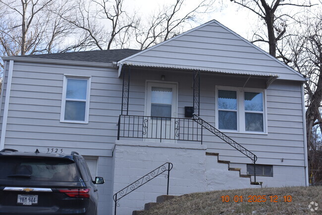 Building Photo - 3525 N 37th St Rental