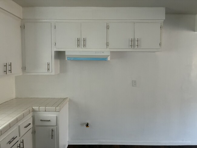 Photo - 410 E 82nd St Unit 2