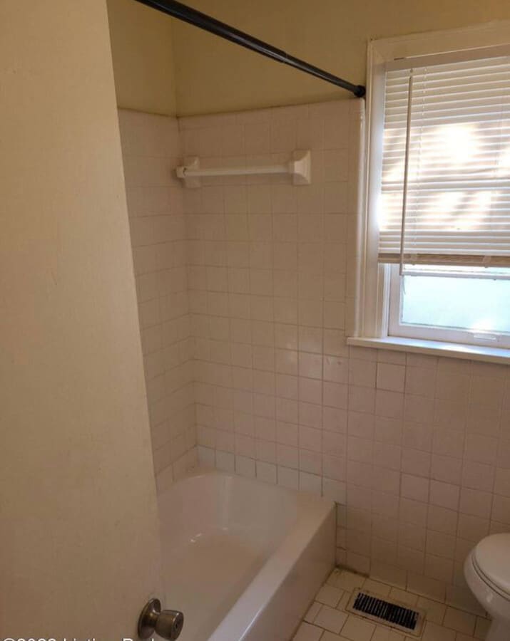 Photo - 4226 Greenwood Ave