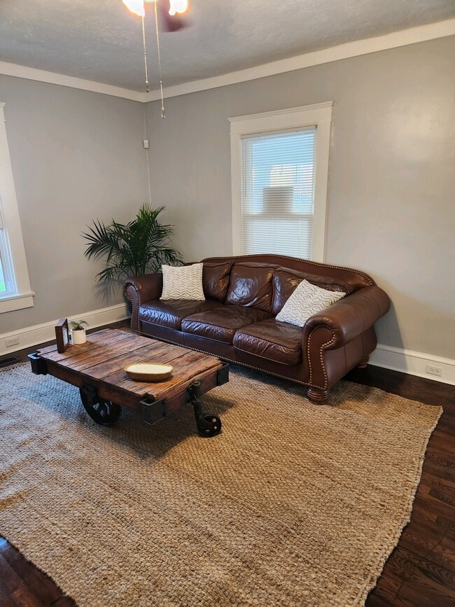 Photo - 525 E Morelia Ave