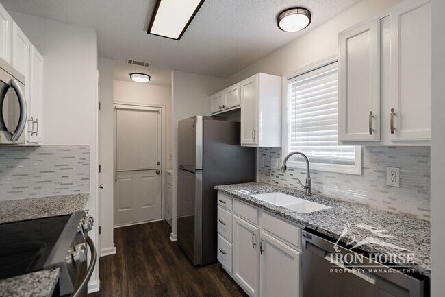 Photo - 1305 Cedar Shoals Dr