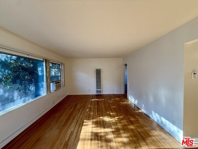 Photo - 14944 Dickens St Unit 3
