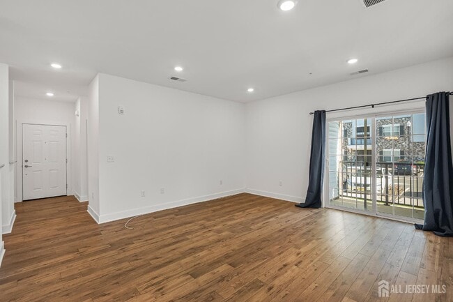 Photo - 718 Stiller Ln