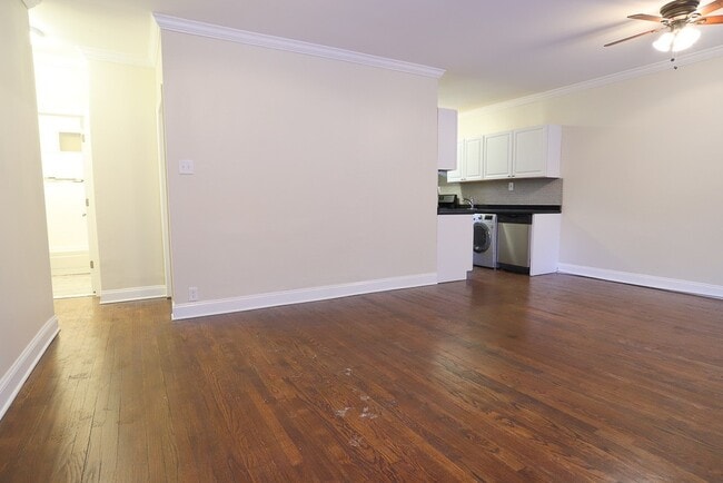 Photo - 709 W Roscoe St Unit J04P