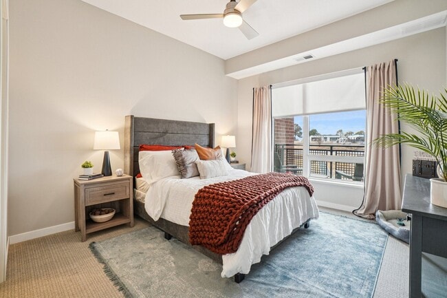 Lyra Apartments