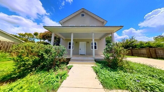 Photo - 209 Jackman St House