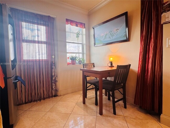 Photo - 1000 NE 14th Ave Unit 703