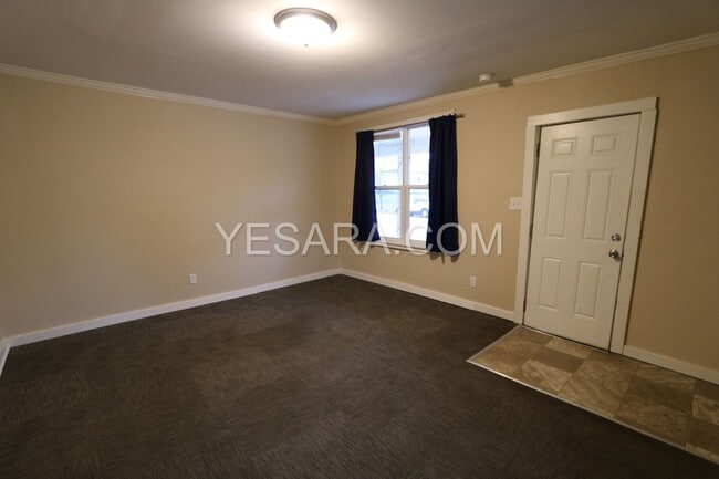Photo - 1418-1418 Smith St Unit 1418