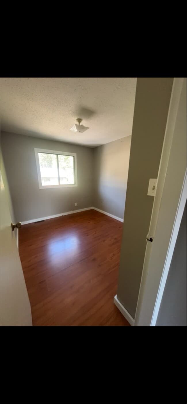 Photo - 241 Pine Ave