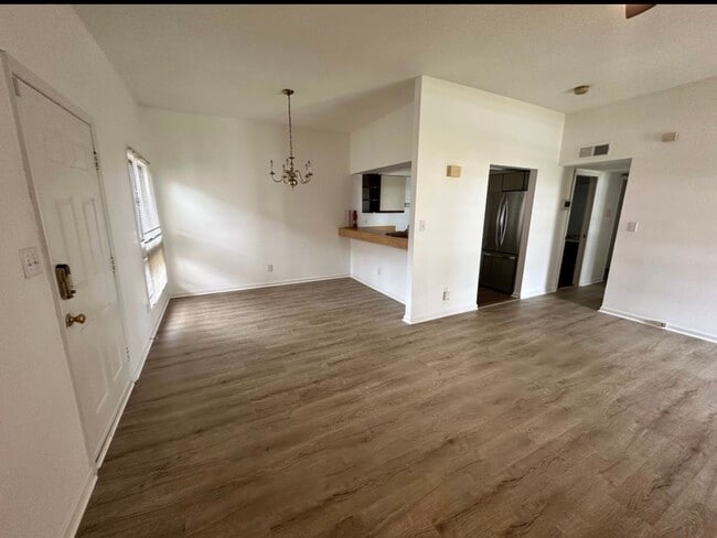 Photo - 1831 J Julian Ln Unit E