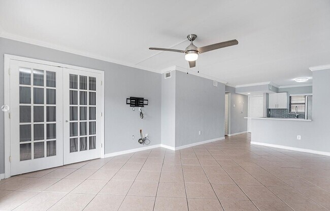 Photo - 6020 Shaker Wood Cir Unit 106