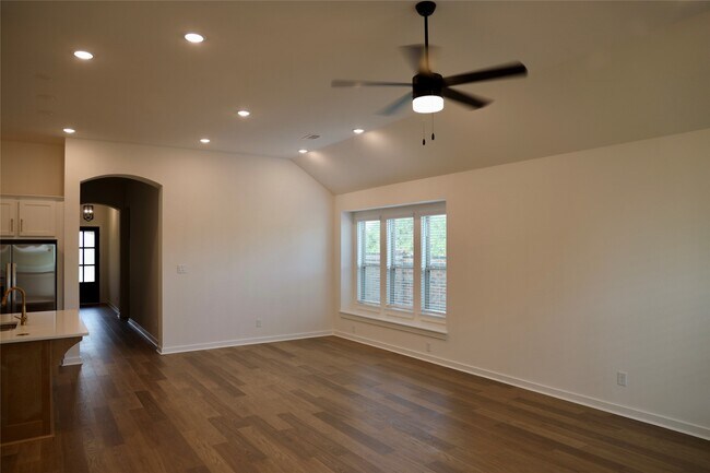Photo - 27003 Golden Isle Ln