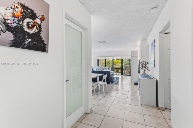 Photo - 575 Crandon Blvd Unit 413