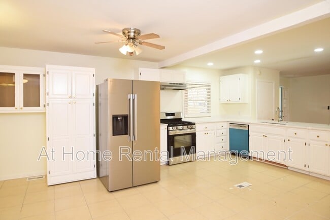 Photo - 3522 S Toledo Ave