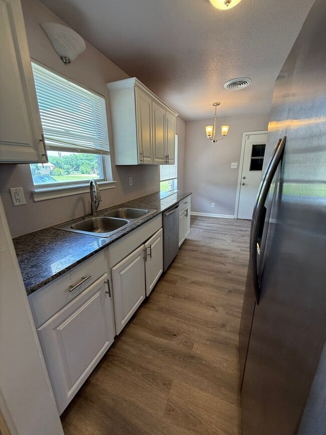 Photo - 3-Bedroom House for Rent in Killeen, TX
