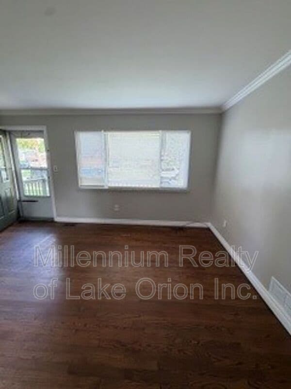 291 W Yale Ave