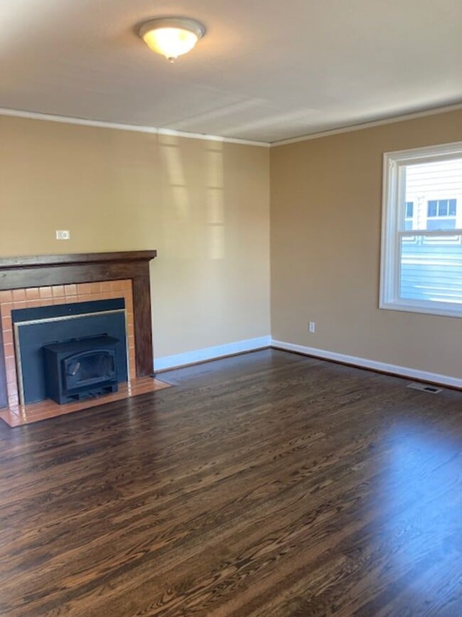 Building Photo - Updated North Tabor 2 Bedroom, 1 Bathroom ... Rental