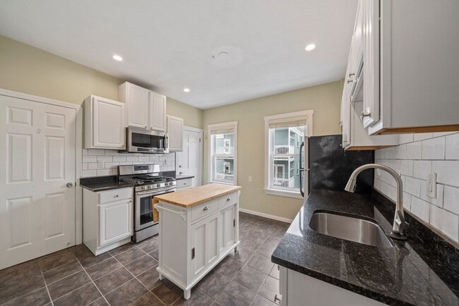 Photo - 89 Train St Unit 2