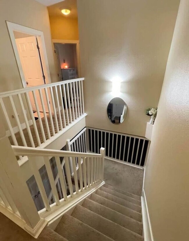 Photo - 3 Bed/2.5 Bath Condo Unit -Available Augus... Unit 115