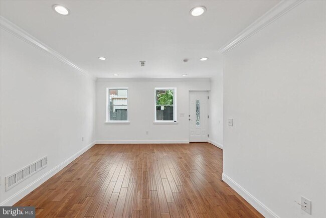 Photo - 2630 E Harold St