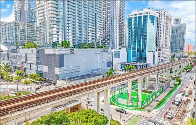 Photo - 690 SW 1st Ct Unit 1218