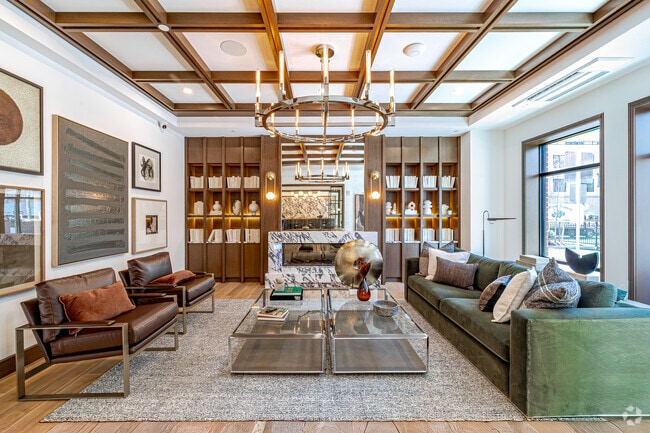 Lobby Lounge - 619 North
