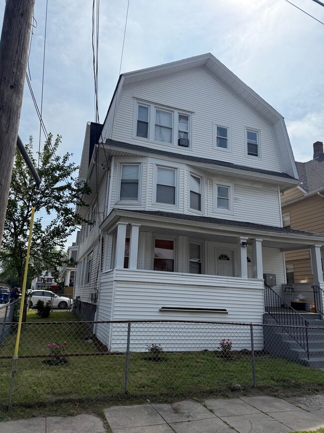 Photo - 176 Davenport St Apartment