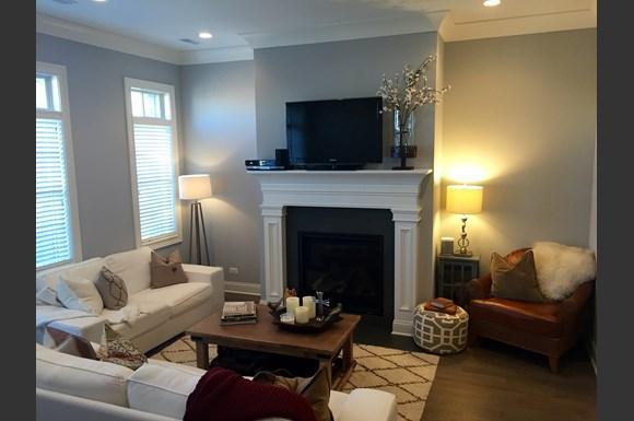 Photo - 4 bedroom in Chicago IL 60657 Unit 1E