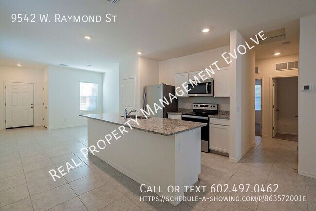Photo - 9542 W Raymond St House