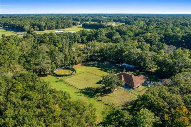 Photo - 3135 NE 49th St