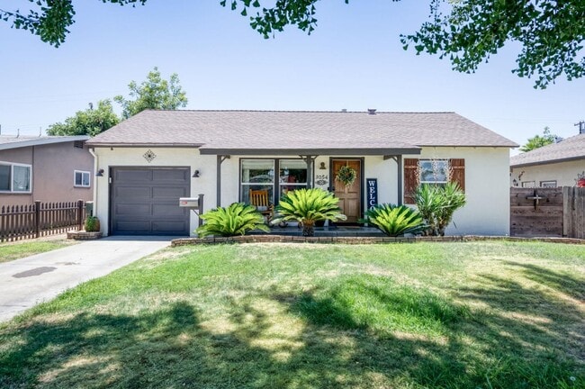 Building Photo - 3054 E Brown Ave