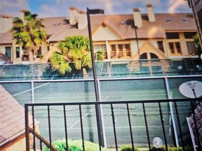 Building Photo - 2425 Holly Hall St Unit 82