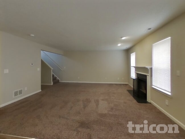 Photo - 594 Sun Ridge Blvd