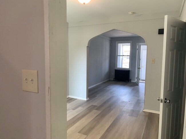 32 Bellevue Ter