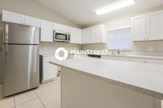 Photo - 3 Bedroom Pet-Friendly Home in north port,...