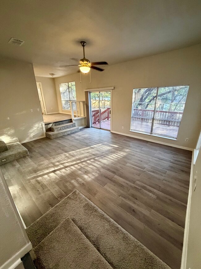 Photo - 1107 Girard St House