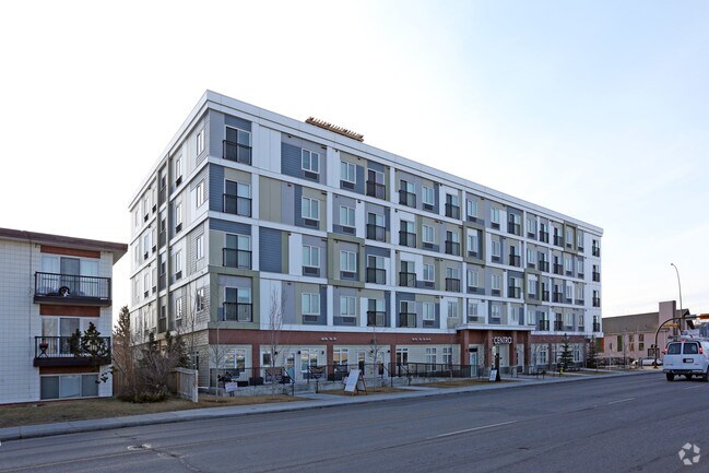 Primary Photo - Centro